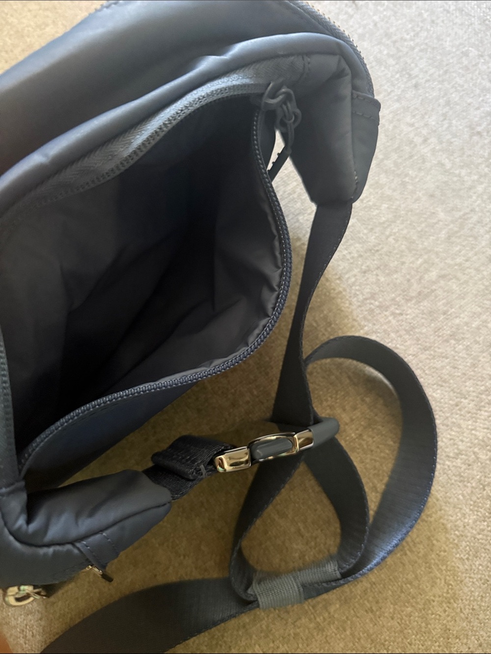 lululemon athletica everywhere belt bag x-large. - Picture 5 of 6